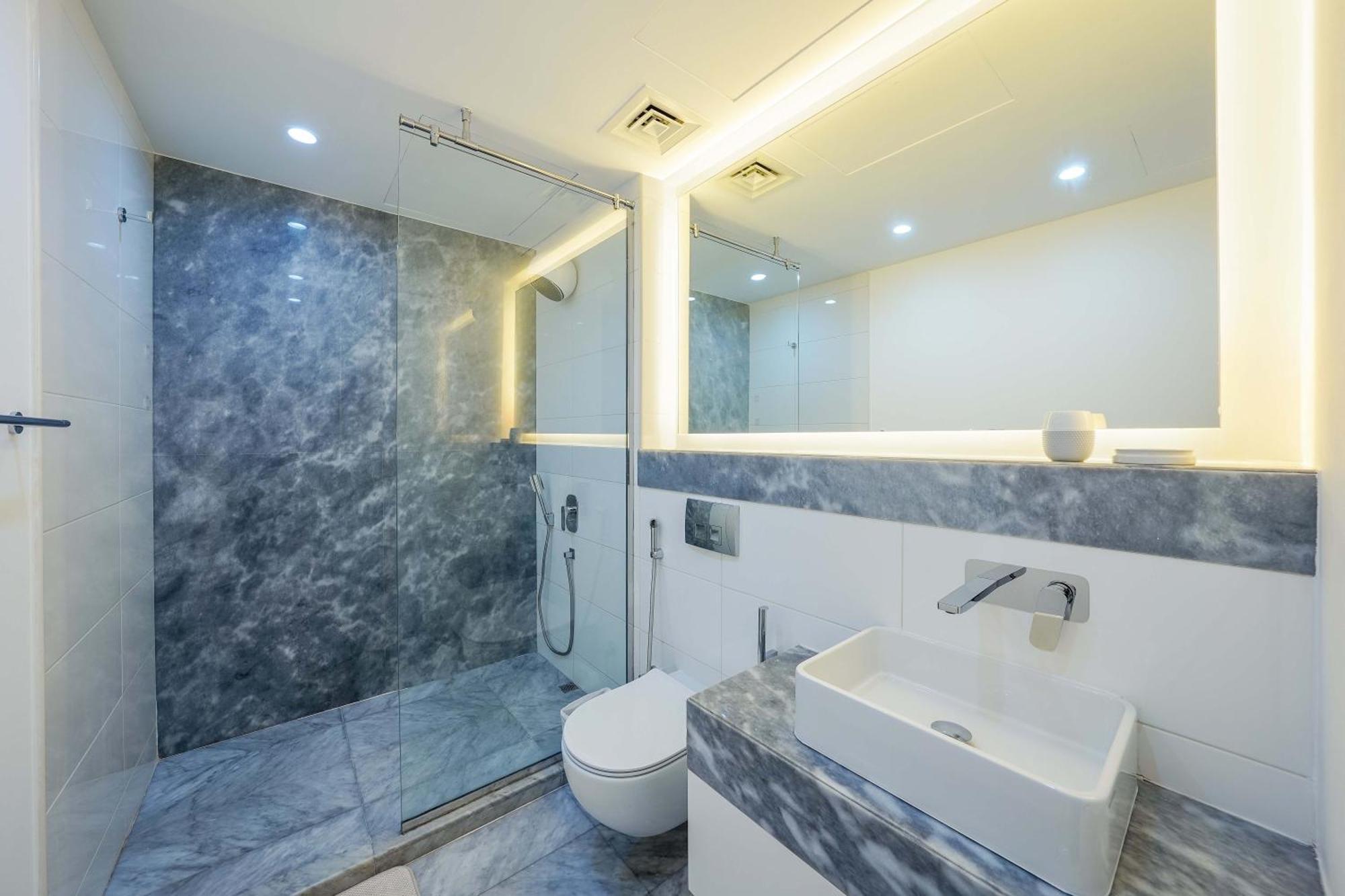 Designer 1br Retreat With Stunning Canal View Bahay bakasyunan *