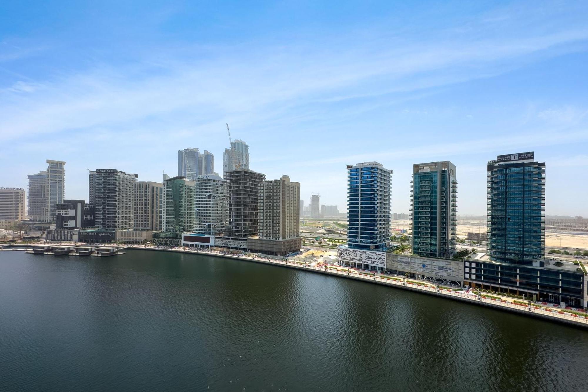 Designer 1br Retreat With Stunning Canal View Bahay bakasyunan Dubai